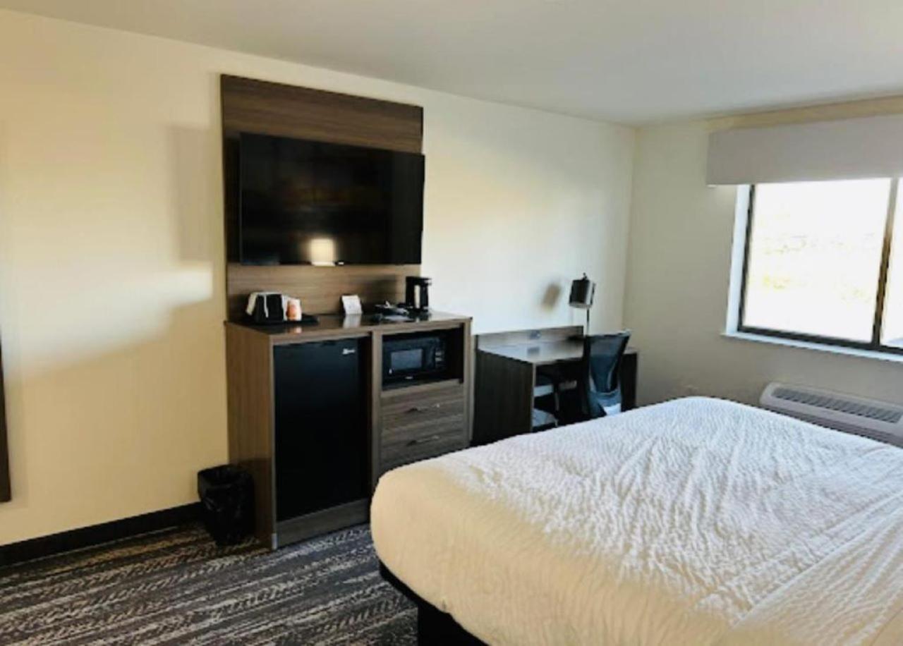Clarion Pointe Hotel Milwaukee Luaran gambar