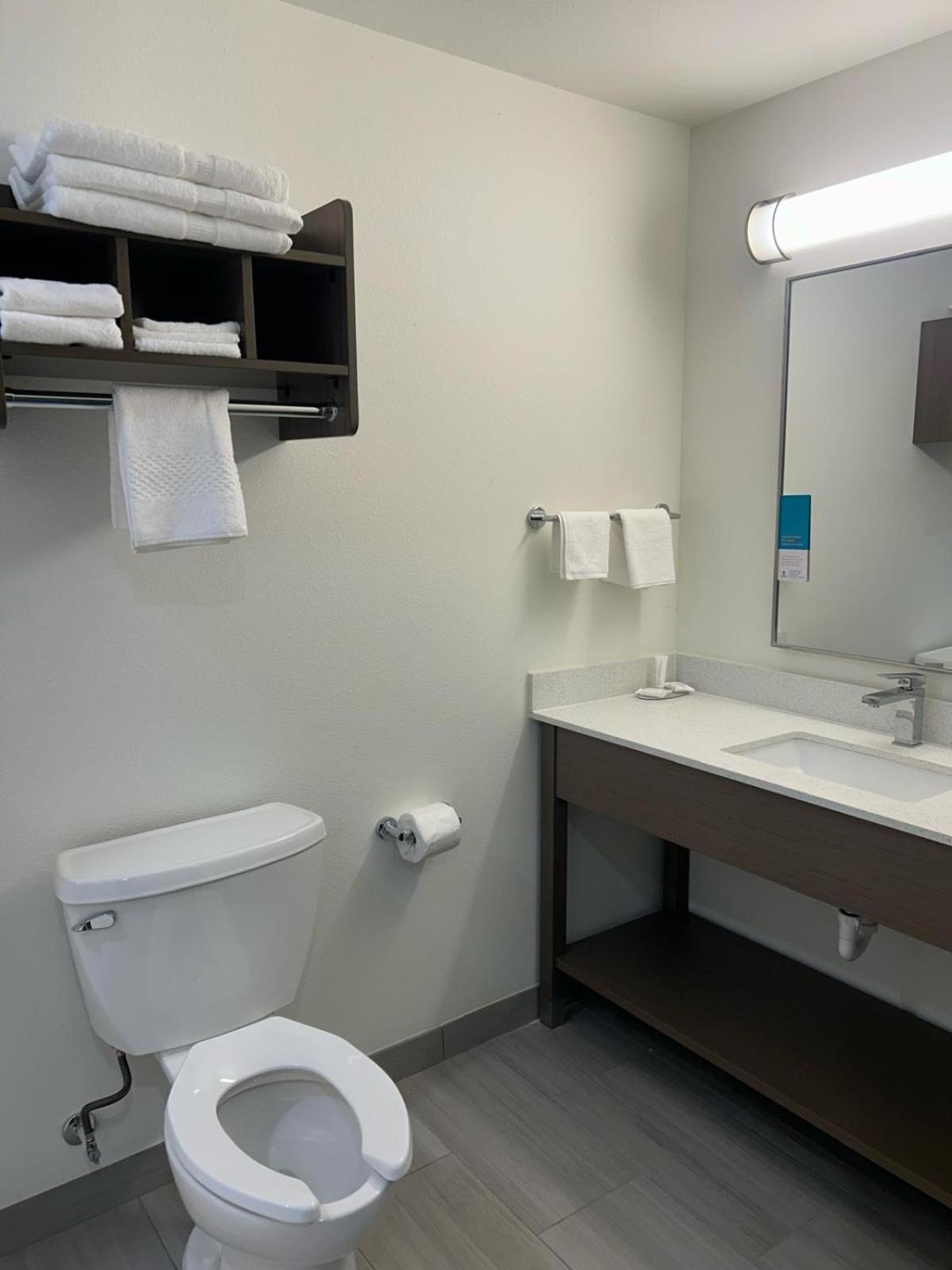 Clarion Pointe Hotel Milwaukee Luaran gambar