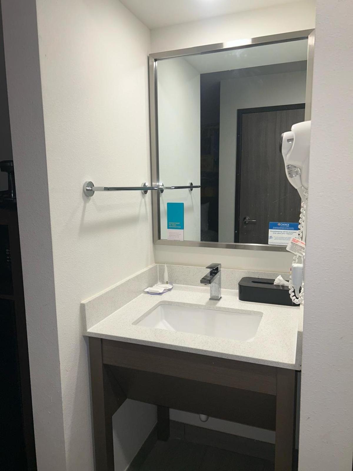 Clarion Pointe Hotel Milwaukee Luaran gambar