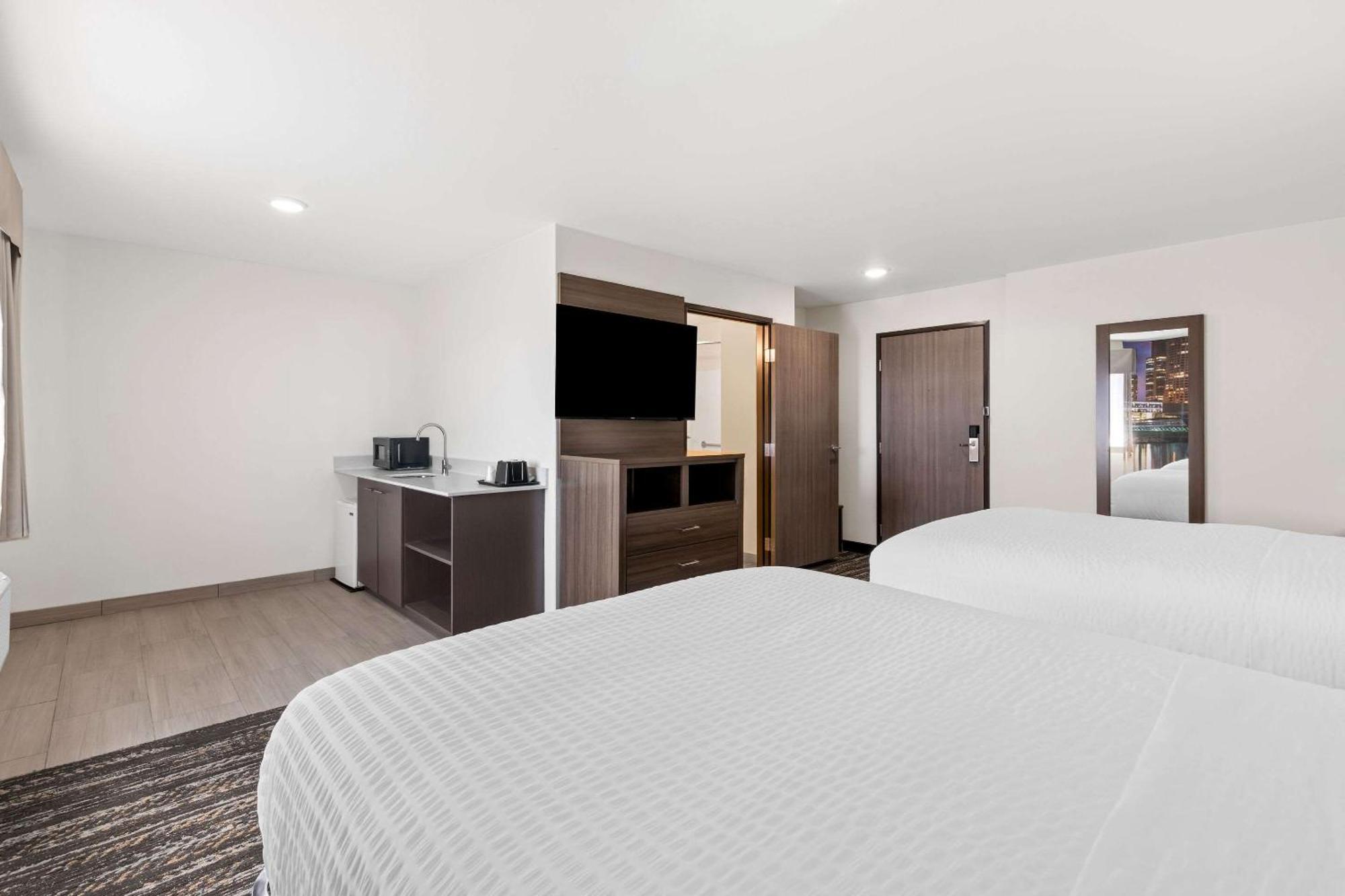 Clarion Pointe Hotel Milwaukee Luaran gambar