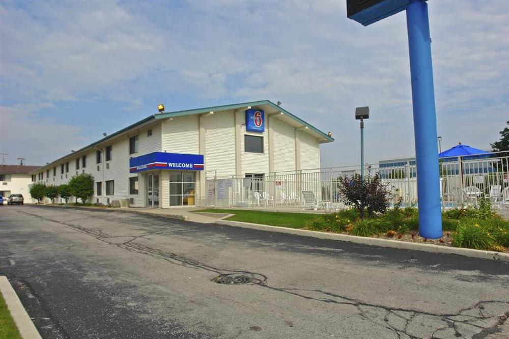 Clarion Pointe Hotel Milwaukee Servis gambar